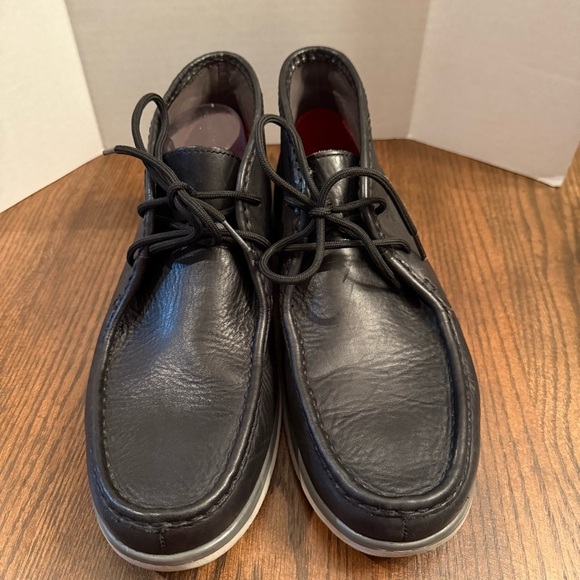 Ugg Hendrickson Chukka boots in black leather. Size 11 - Picture 4 of 7